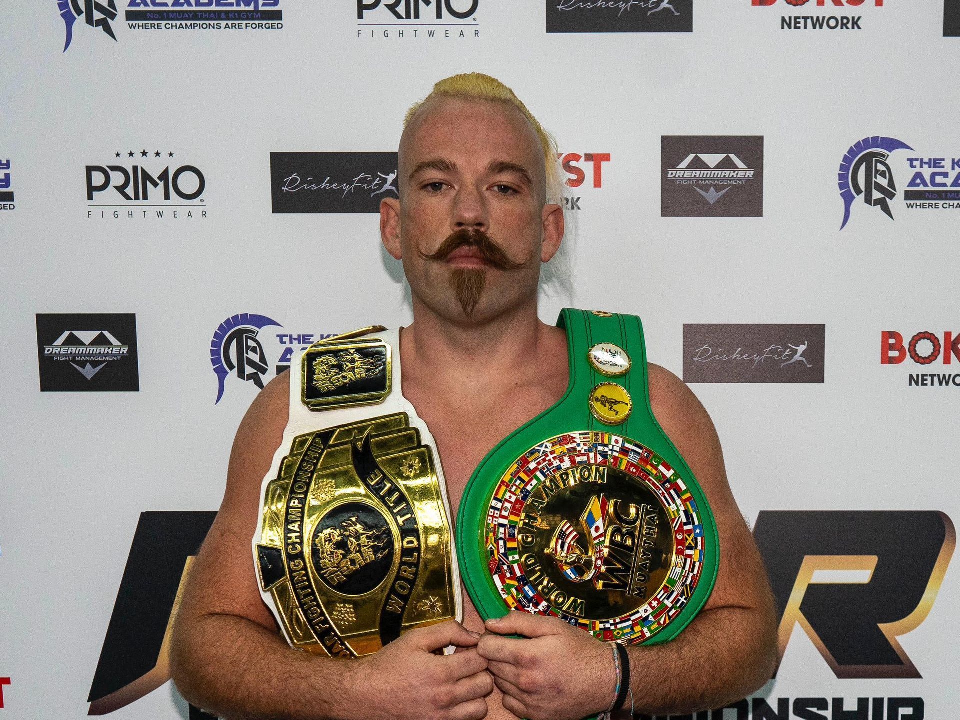 Lyndon Knowles