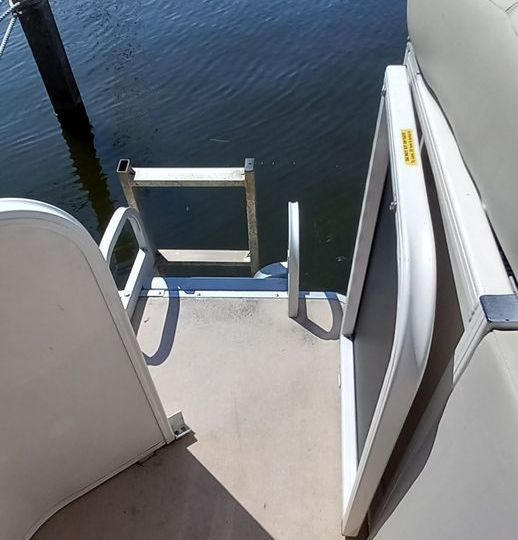 zwemtrap pontonboot tes