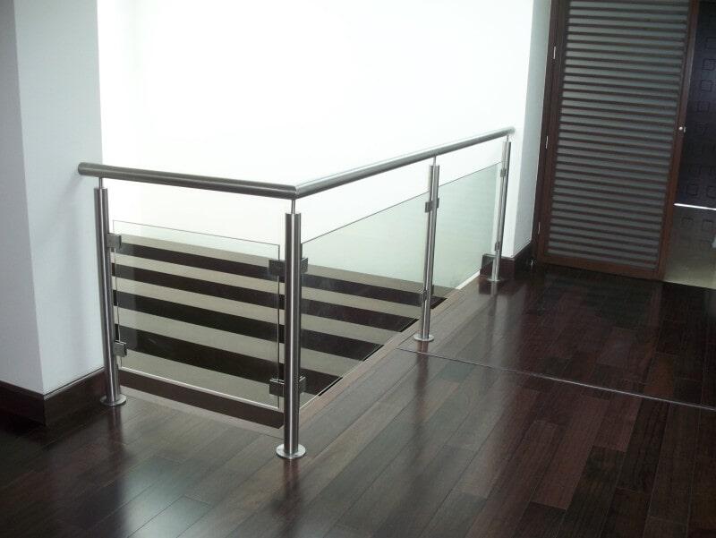 VIDRIOS Y ALUMINIO MEDINA - Barandales de aluminio para interiores