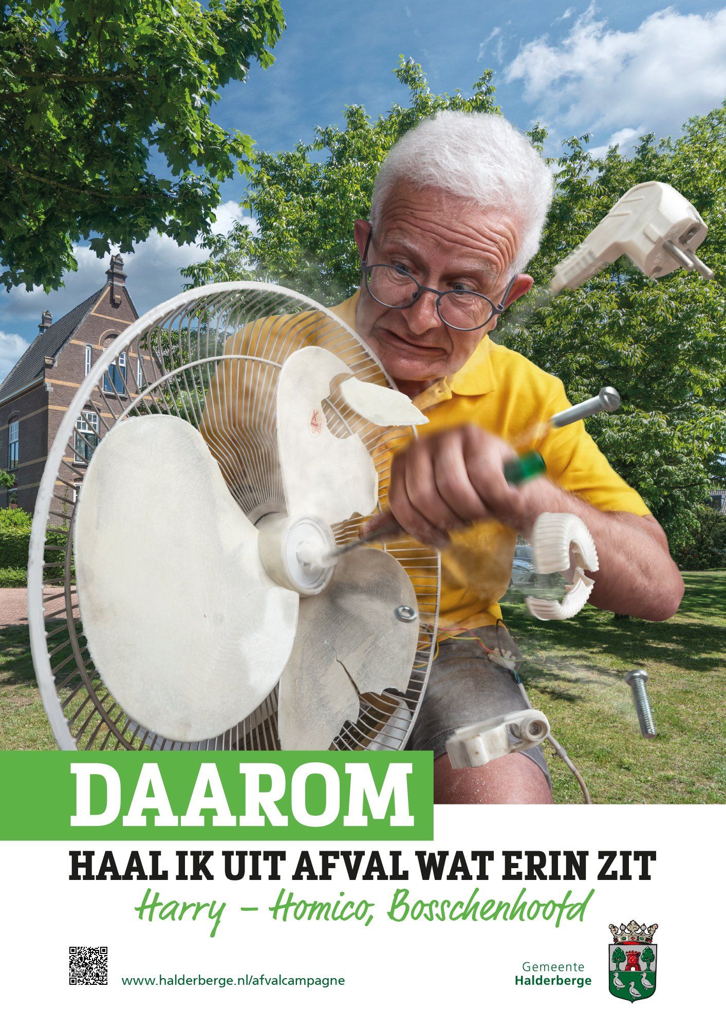 Een oudere man repareert een ventilator met een schroevendraaier.