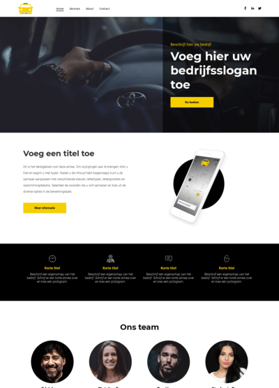 Een man rijdt in een auto met een mobiele telefoon op het dashboard.