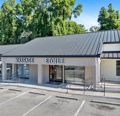 Outside of Massage Etoile Collier Rd location