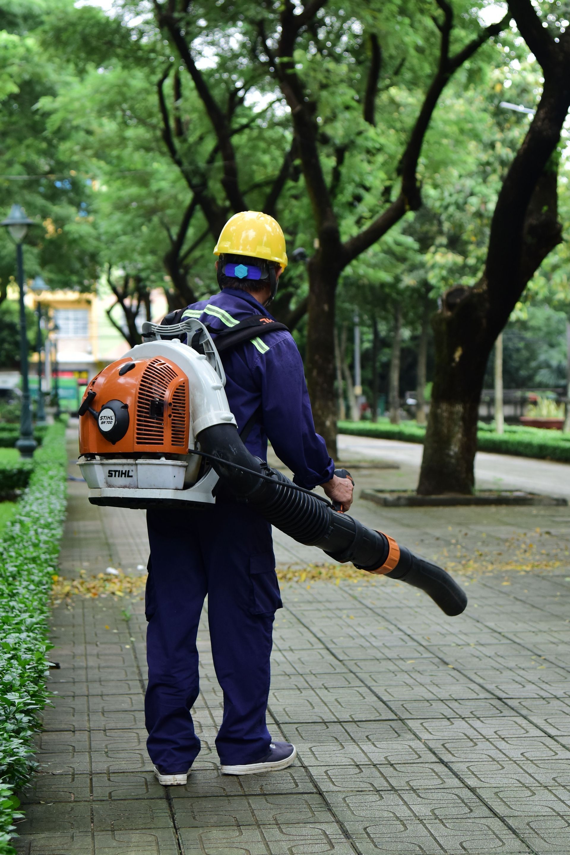 Commercial property cleanup after lawn maintenance in Chesterfield, VA