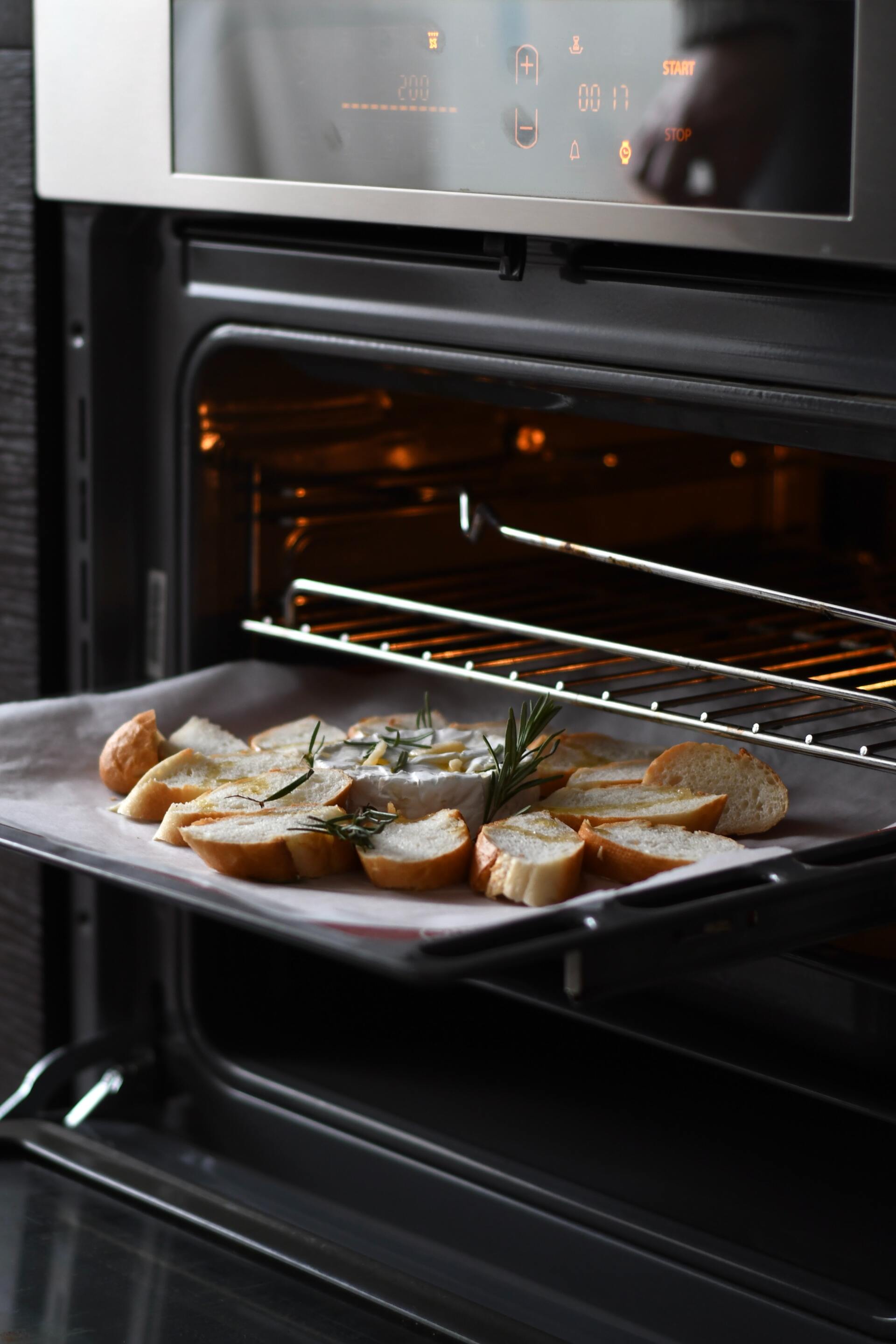 Oven Repair and Oven Installation in Roseville, Rocklin, Antelope, Citrus Heights, Orangevale, Granite Bay, Folsom, El Dorado Hills, Cameron Park, Loomis, Penryn, Auburn, Lincoln, Pleasant Grove, Elverta, North Auburn, Foresthill, Meadow Vista, and Colfax.
