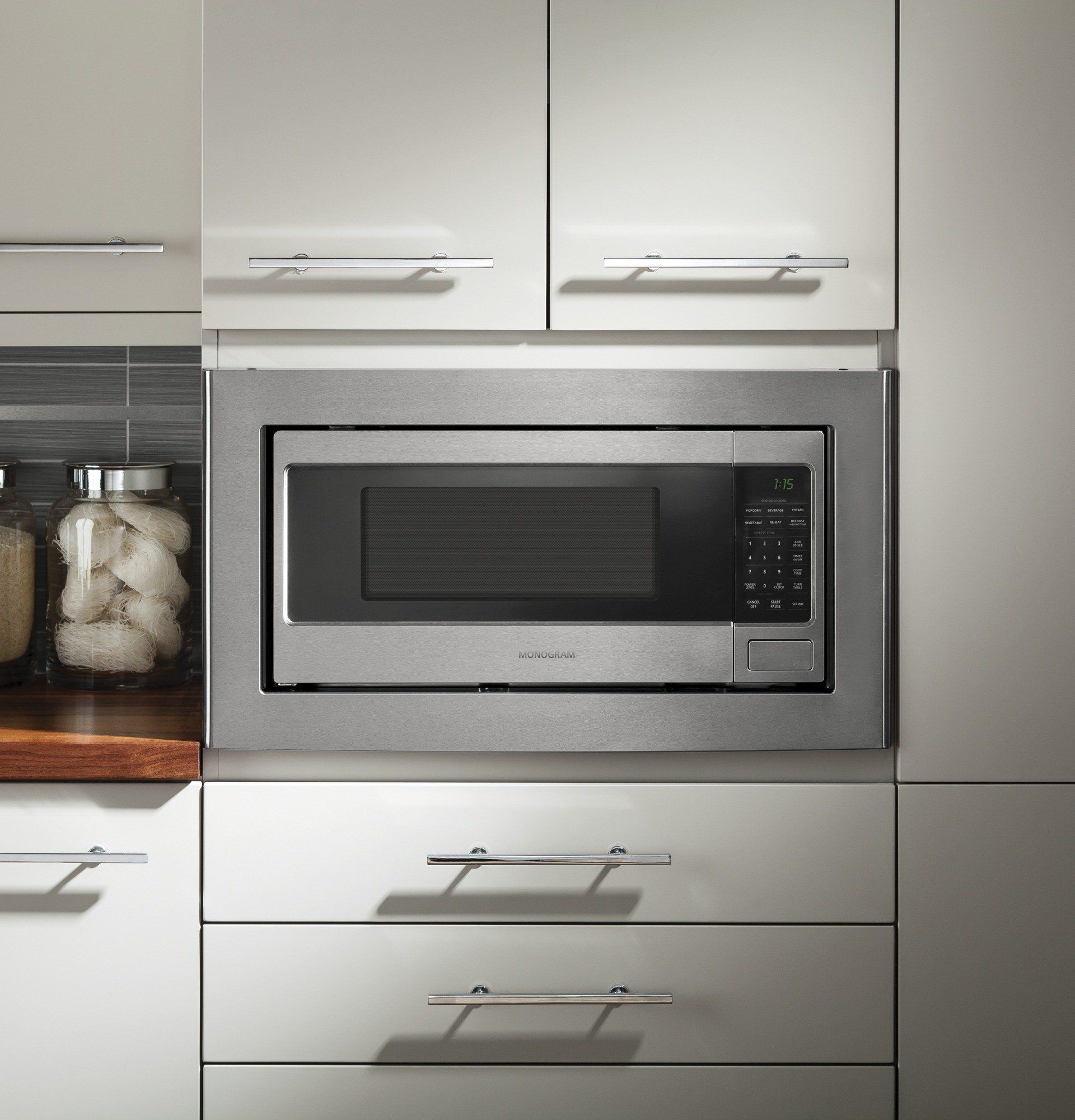 Microwave Repair & Microwave Installation in Roseville, Rocklin, Antelope, Citrus Heights, Orangevale, Granite Bay, Folsom, El Dorado Hills, Cameron Park, Loomis, Penryn, Auburn, Lincoln, Pleasant Grove, Elverta, North Auburn, Foresthill, Meadow Vista, and Colfax.
