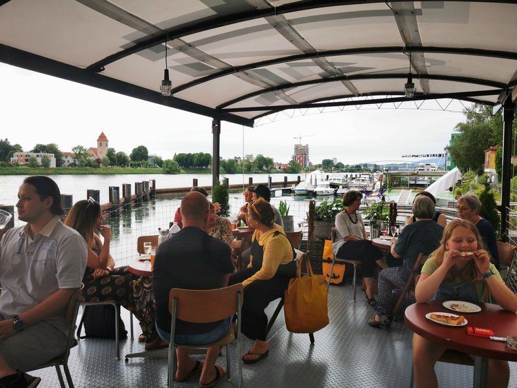 Event auf dem Schiff (Oberdeck)