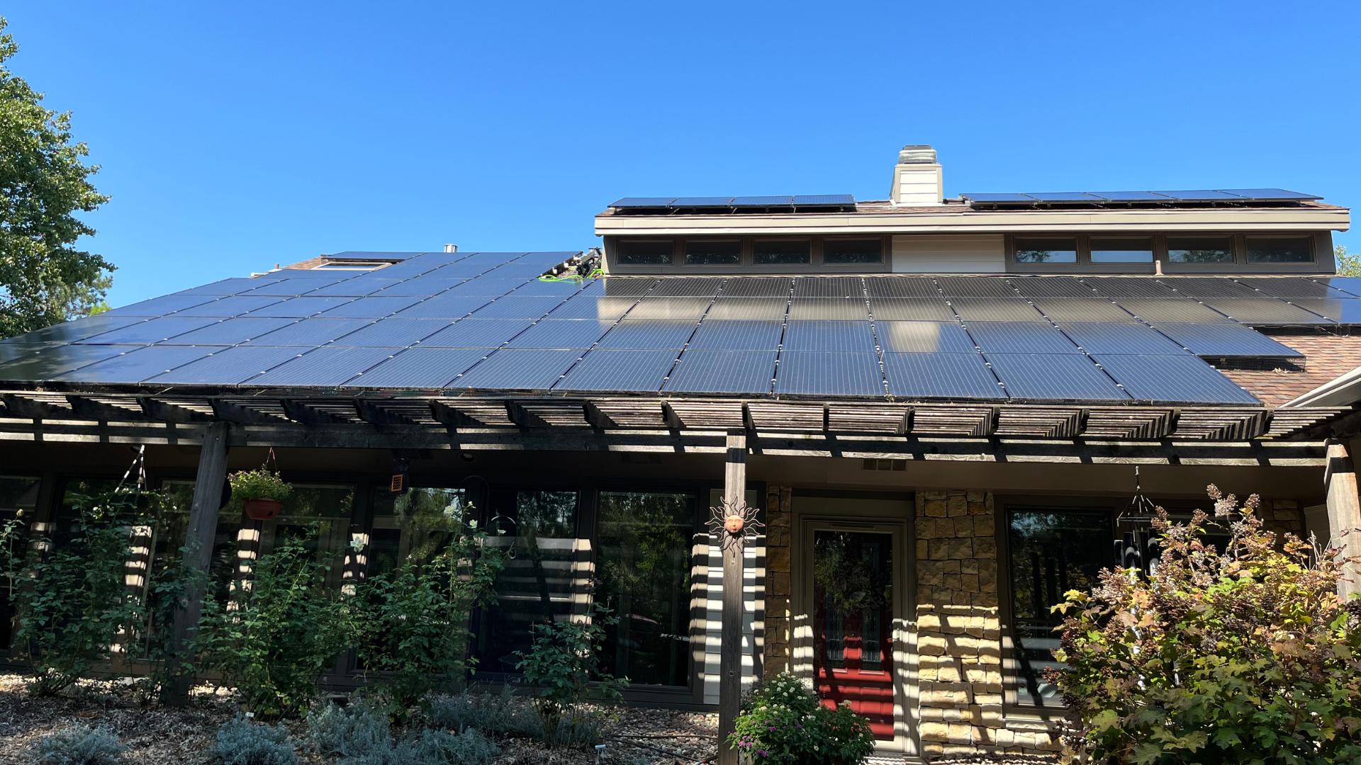 Clean-solar-panels