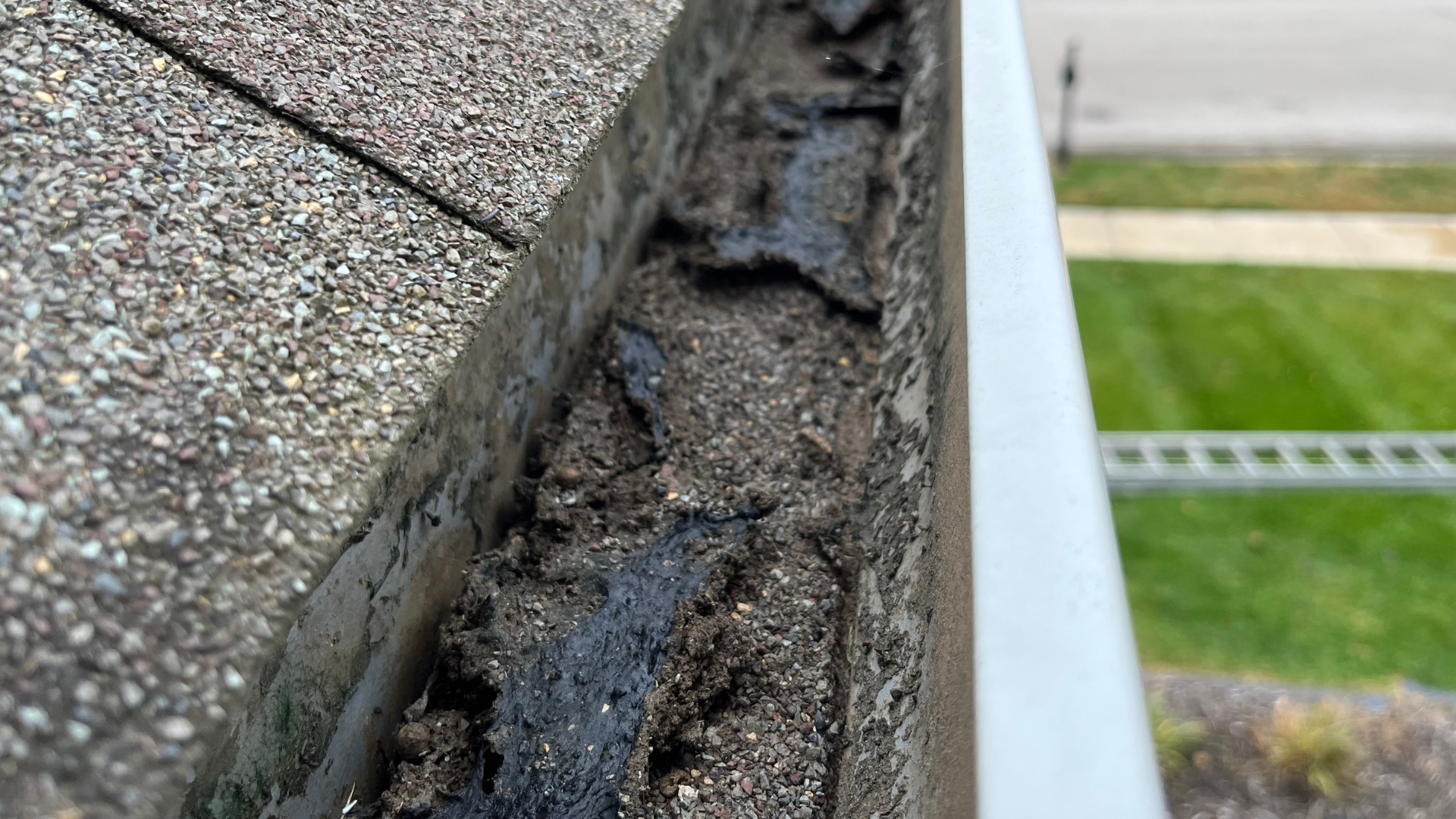 gross-dirty-gutter