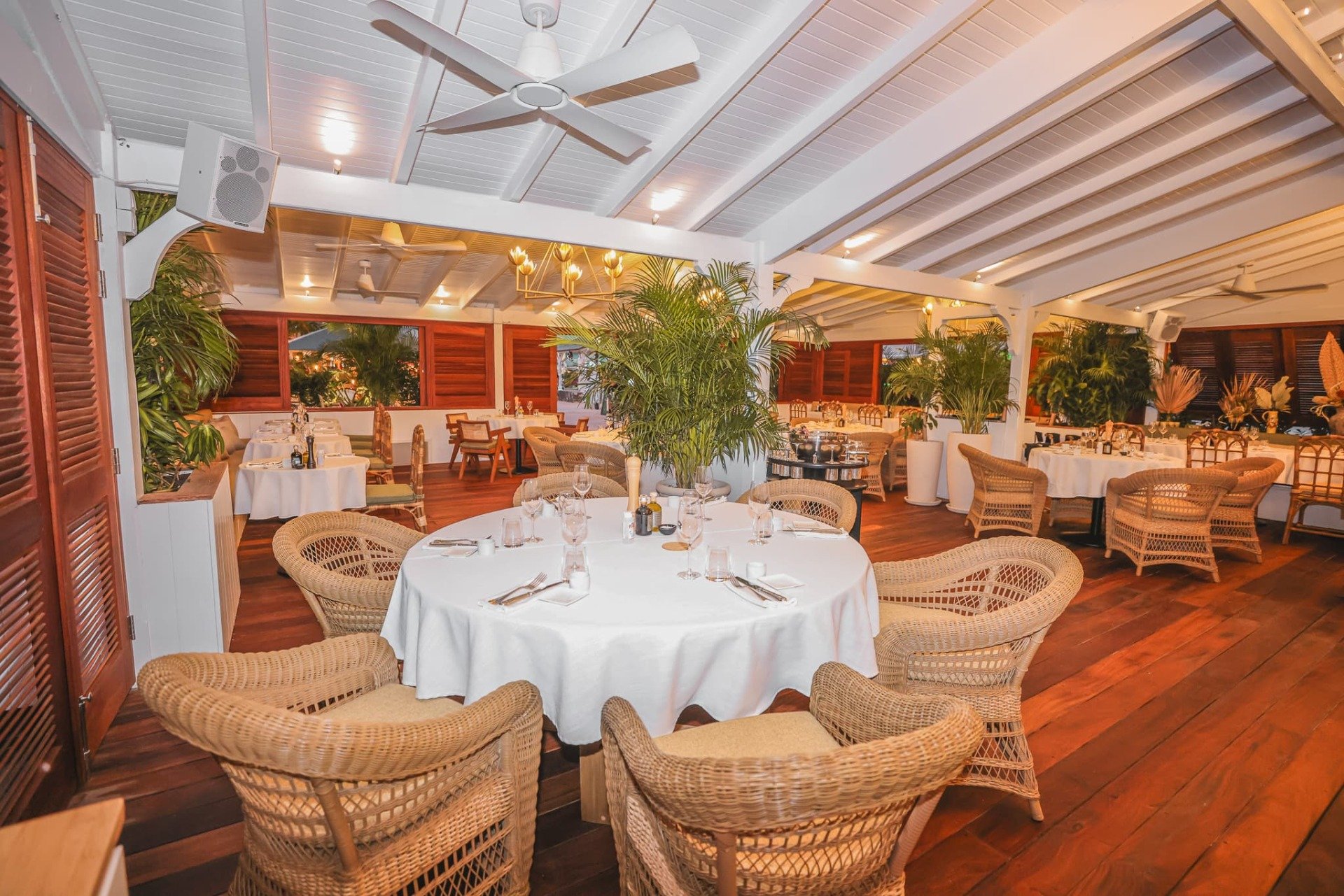 Coco Beach Restaurant Home