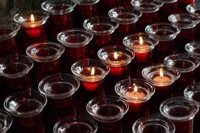 Candlelight vigil representing remembrance at Funeral Homes York, PA