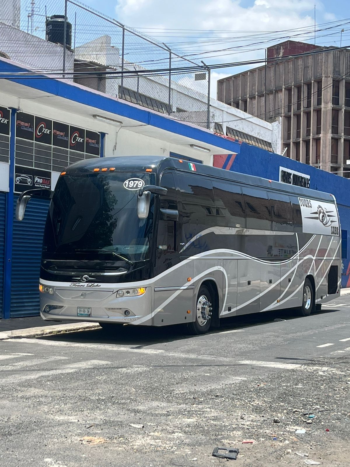 TOURS LUBE 