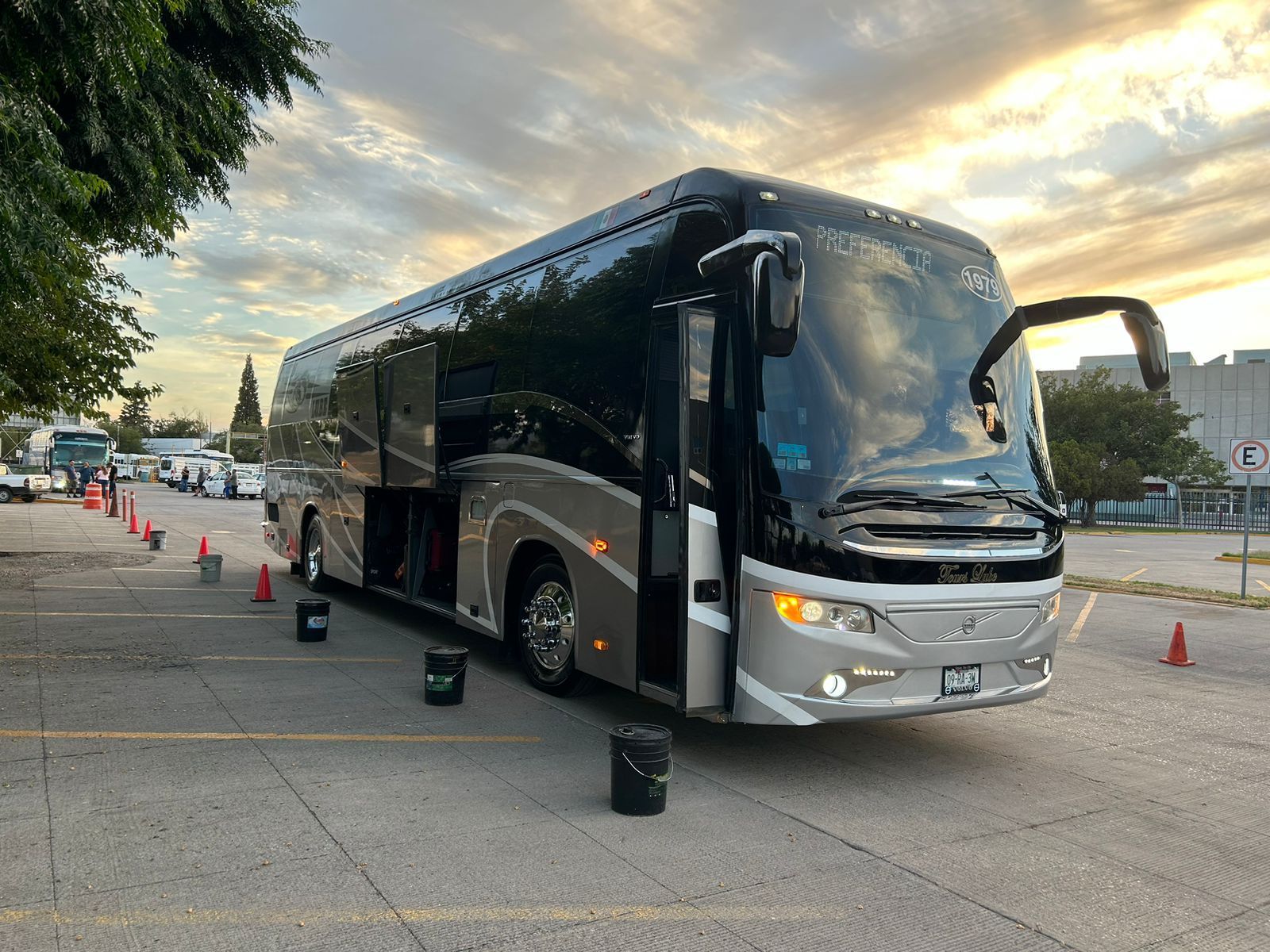 TOURS LUBE 