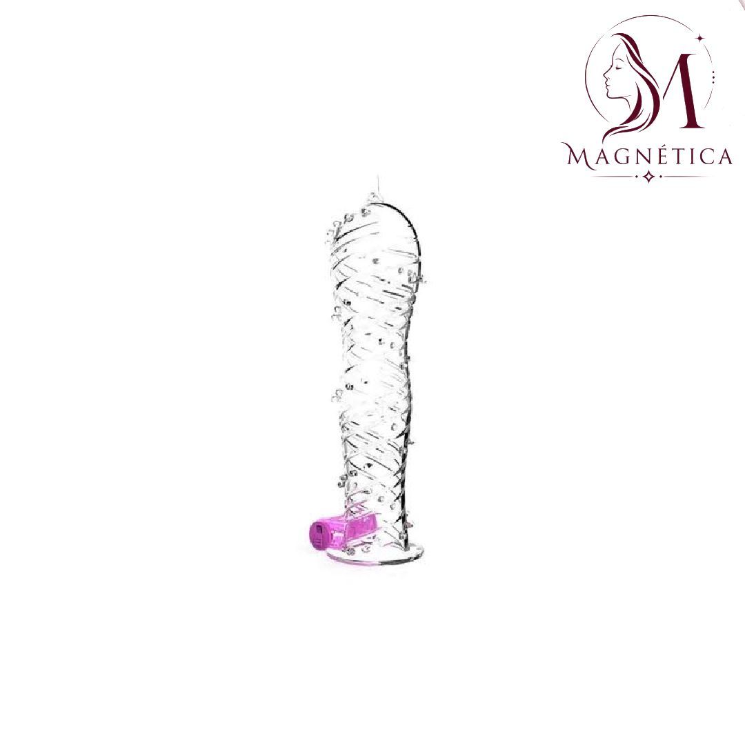 Fondo blanco con un juguete sexual transparente y estriado sobre una base rosa, además del logotipo de Magnolia en la esquina superior derecha.