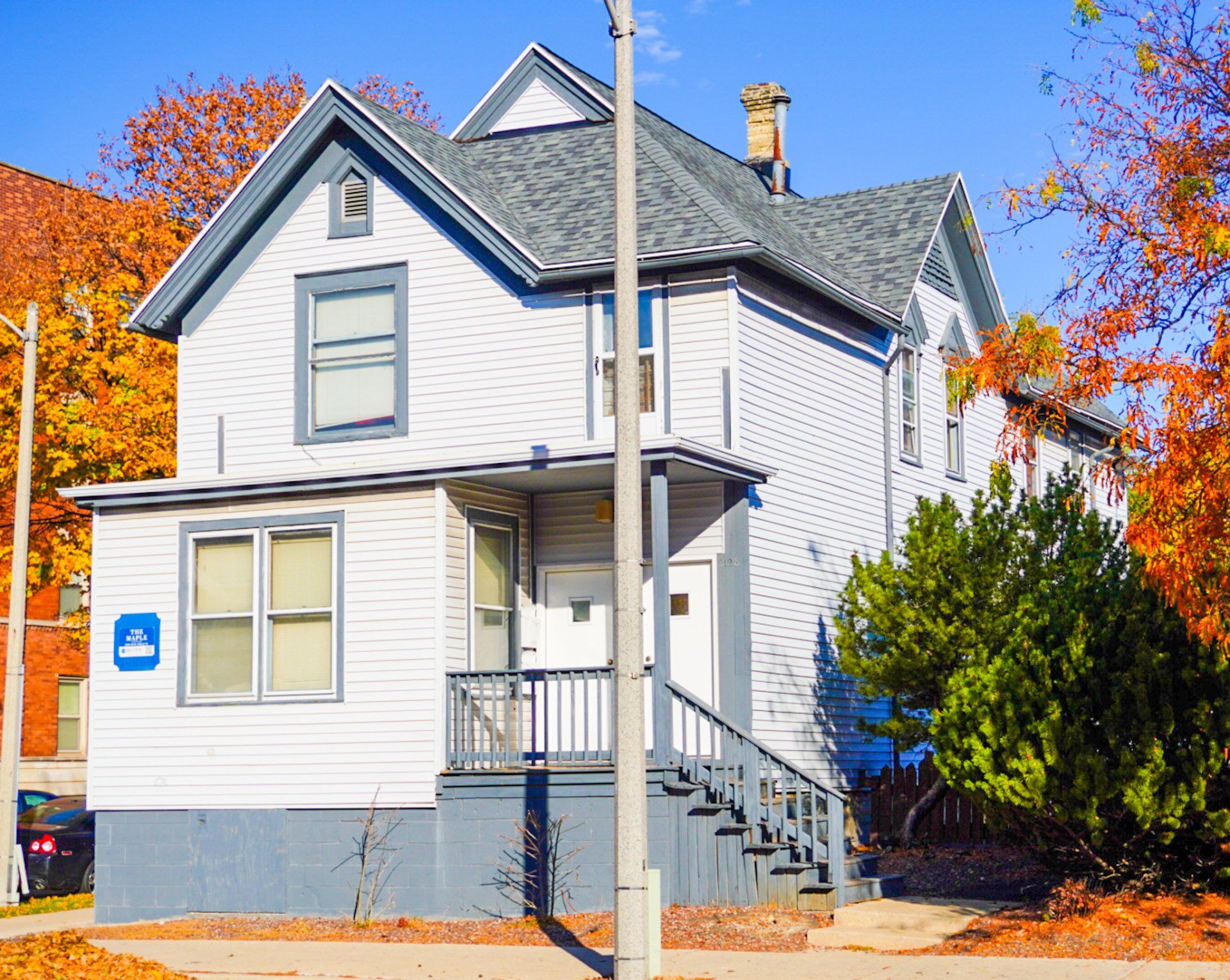 2128-30 W. Wells Street