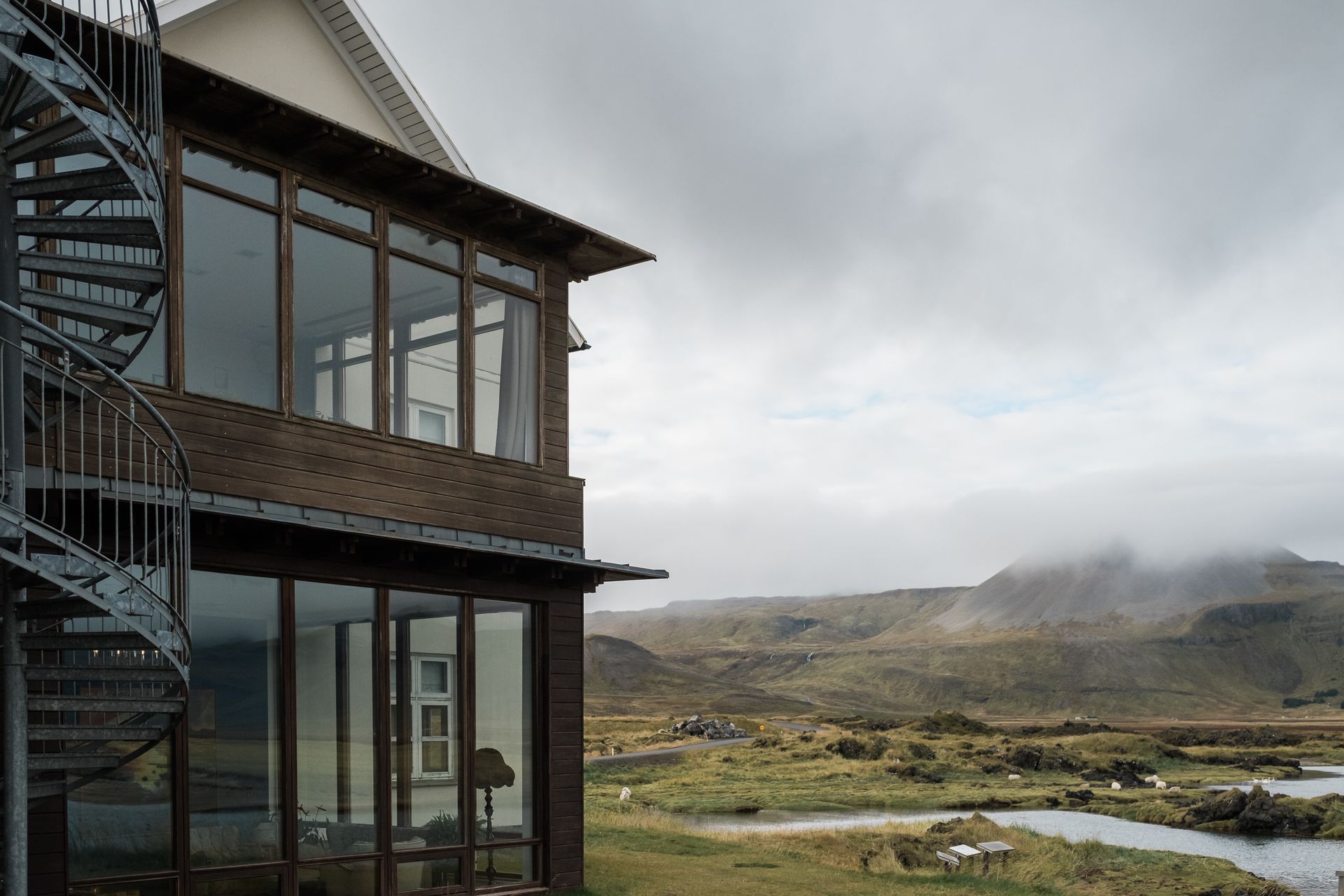 Image showcasing Iceland's Top 5 Luxury Elopement Accommodations