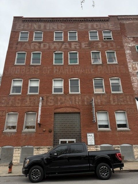 historic window company in kansas city open now
