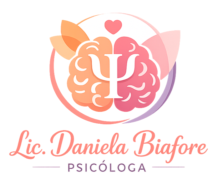 Logotipo de la Lic. Daniela Biafore, psicóloga, con un icono de cerebro y corazón rosa.