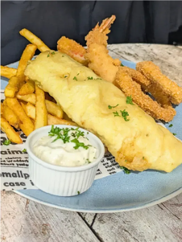 Fisherman Basket for 1 — Pt Cartwright Seafoods in Warana, QLD