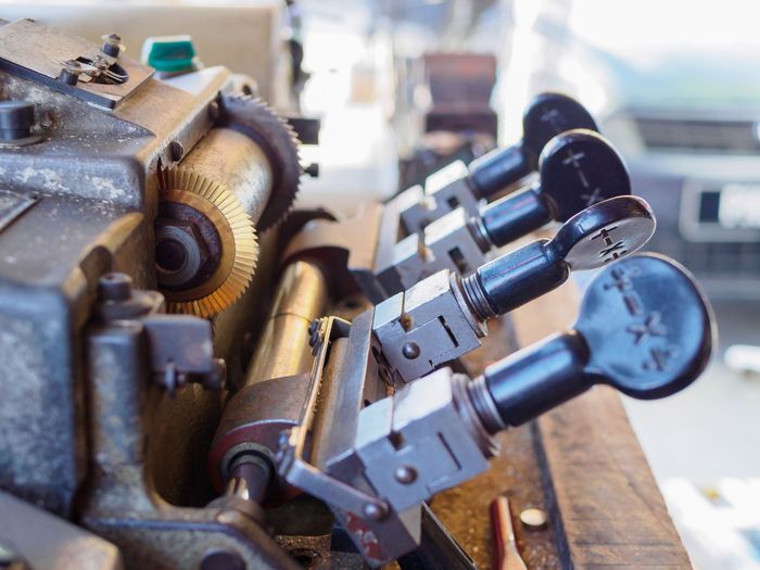 Professional machine keys copy
