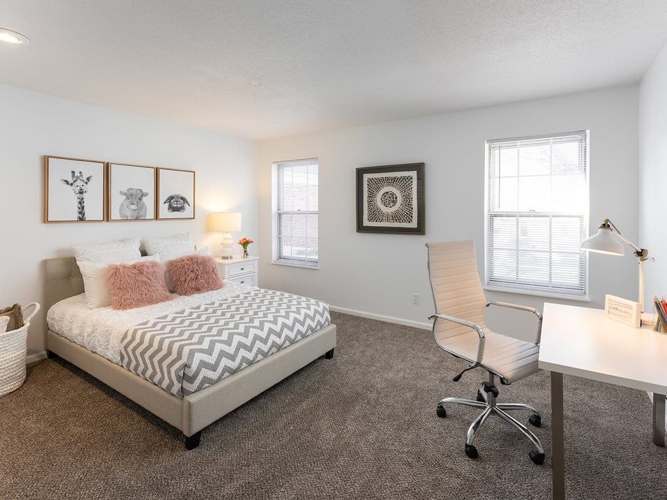 PetFriendly Apartments in Merriam, KS Photo Gallery