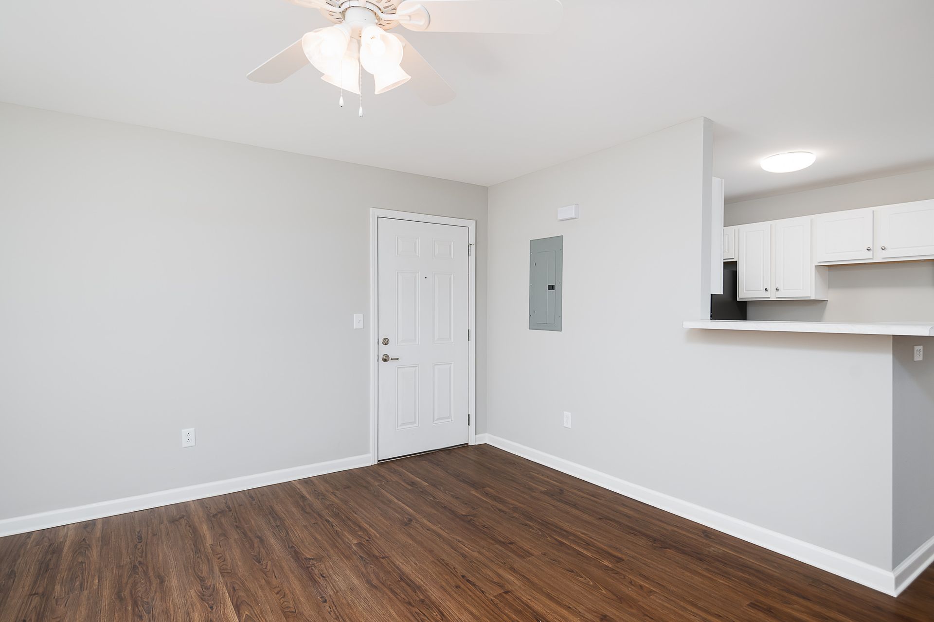 photo gallery of interior apartment photos