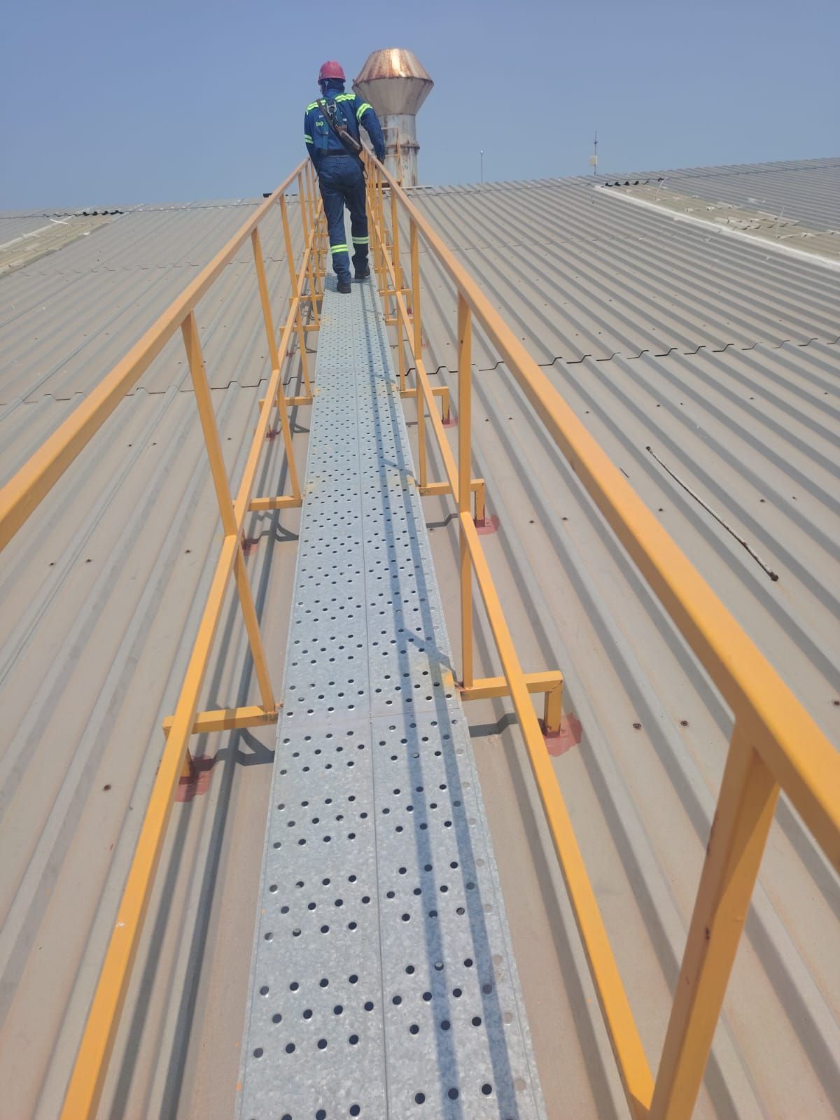 MANTENIMIENTO, CONSTRUCCIÓN Y CLIMAS CMYC  