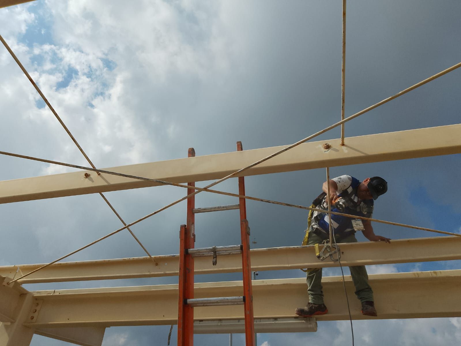 MANTENIMIENTO, CONSTRUCCIÓN Y CLIMAS CMYC  