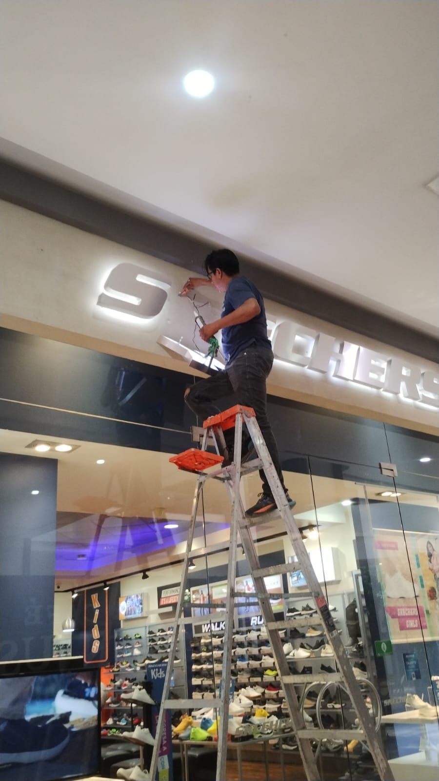 MANTENIMIENTO, CONSTRUCCIÓN Y CLIMAS CMYC  