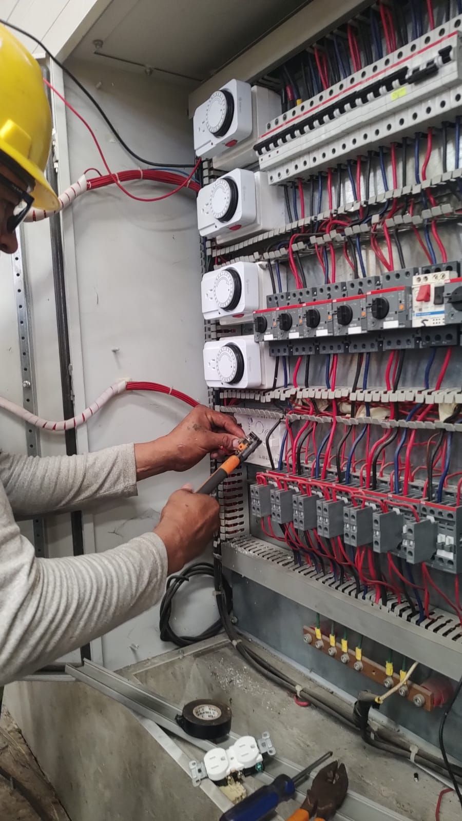 MANTENIMIENTO, CONSTRUCCIÓN Y CLIMAS CMYC  