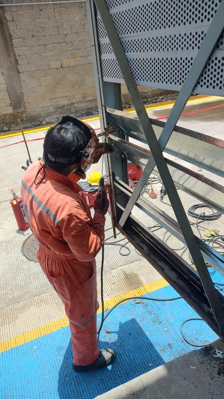 MANTENIMIENTO, CONSTRUCCIÓN Y CLIMAS CMYC  