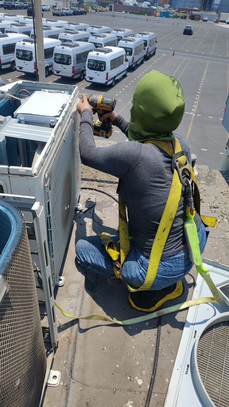 MANTENIMIENTO, CONSTRUCCIÓN Y CLIMAS CMYC  