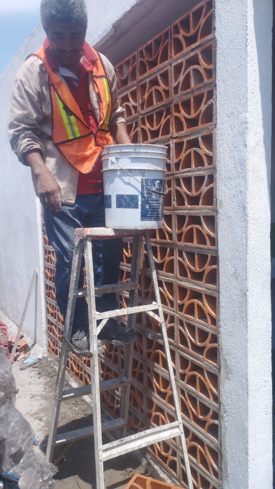 MANTENIMIENTO, CONSTRUCCIÓN Y CLIMAS CMYC  