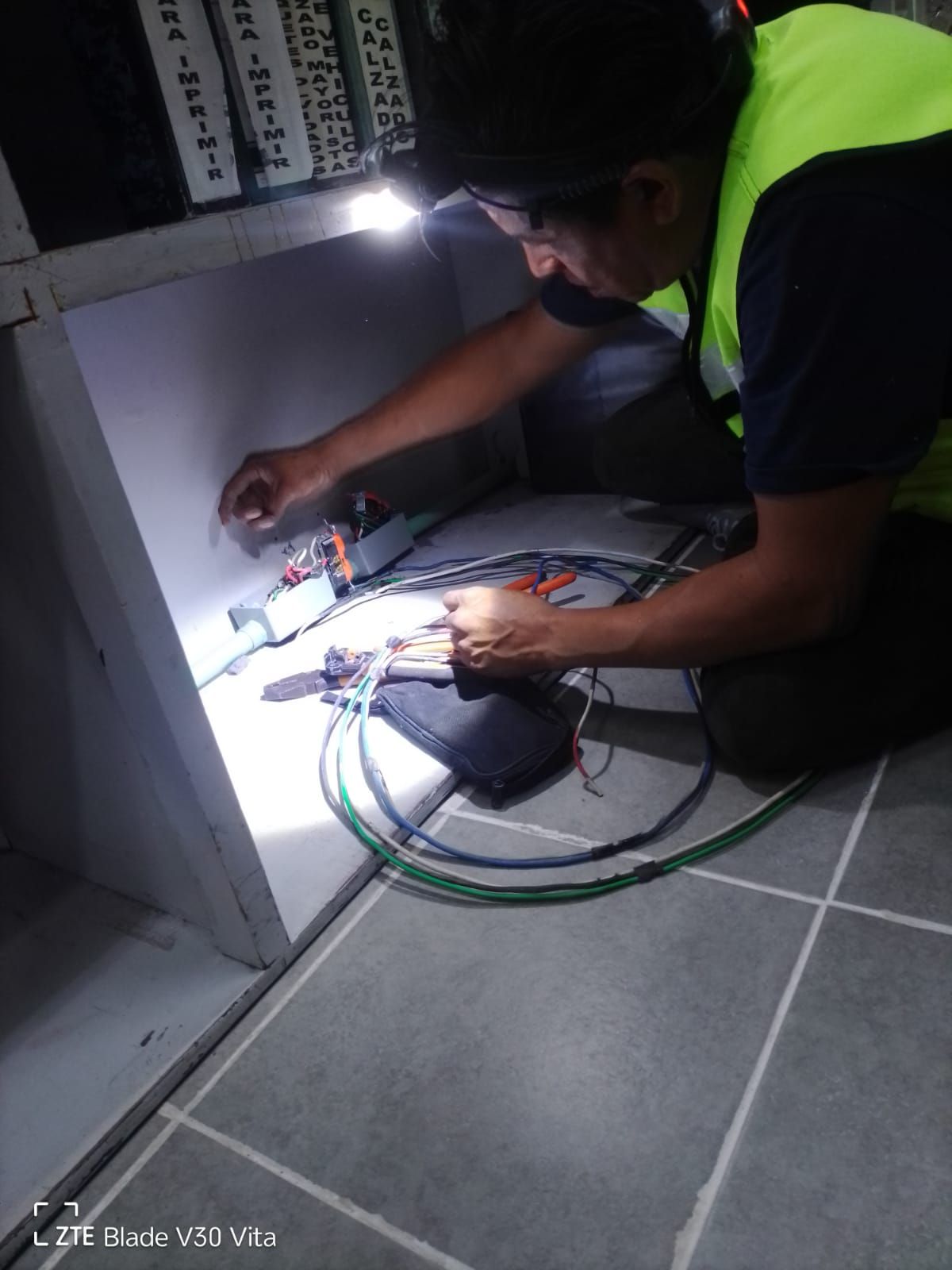 MANTENIMIENTO, CONSTRUCCIÓN Y CLIMAS CMYC  