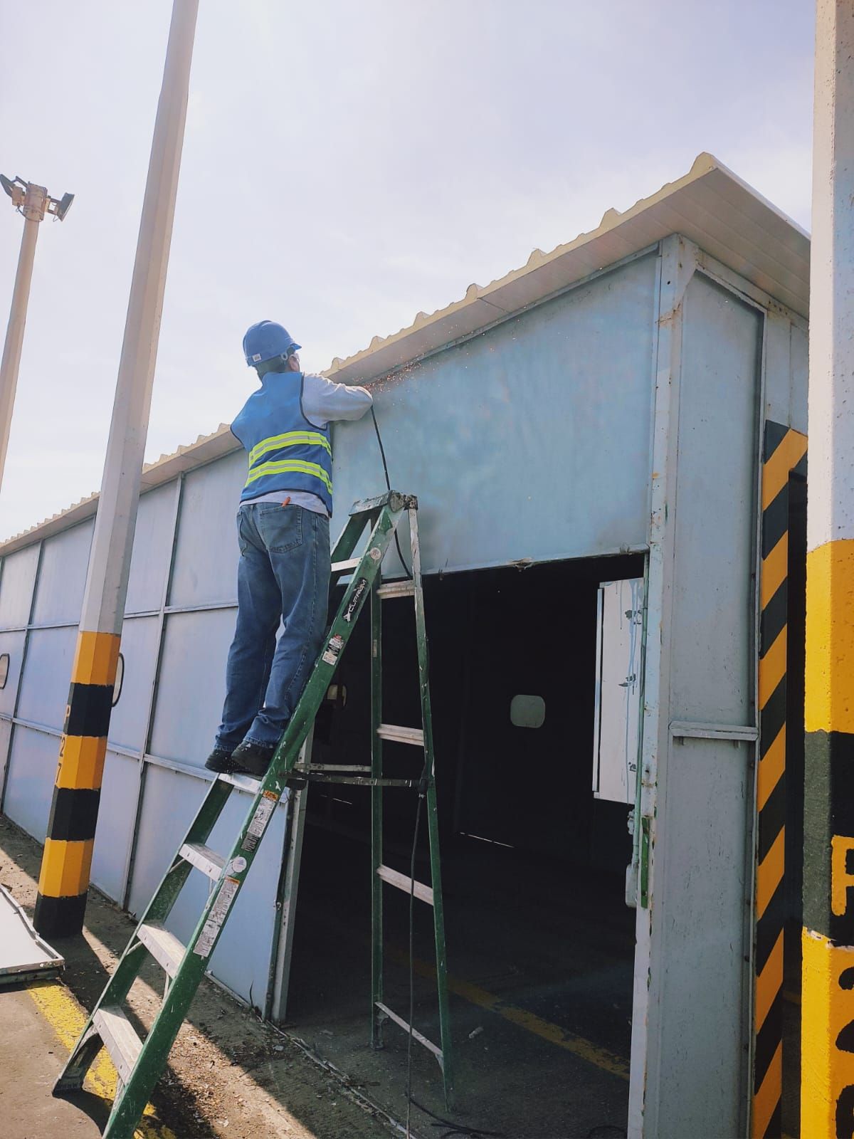 MANTENIMIENTO, CONSTRUCCIÓN Y CLIMAS CMYC  
