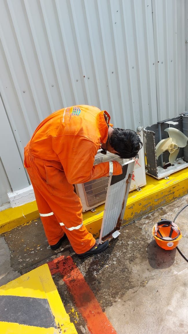 MANTENIMIENTO, CONSTRUCCIÓN Y CLIMAS CMYC  