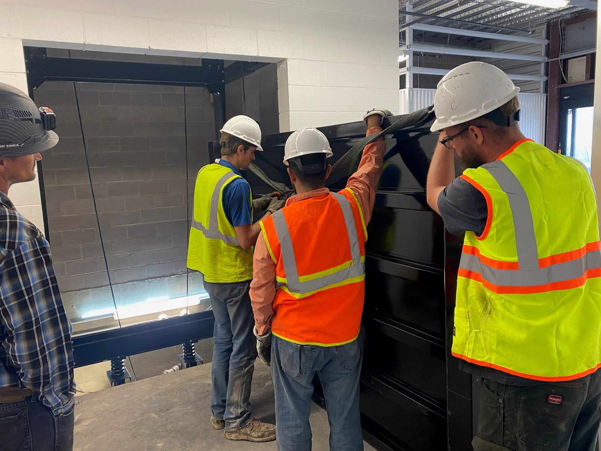 Luxurious Apartment Renovation With A Focus On Sweeping Elevator Vistas photo