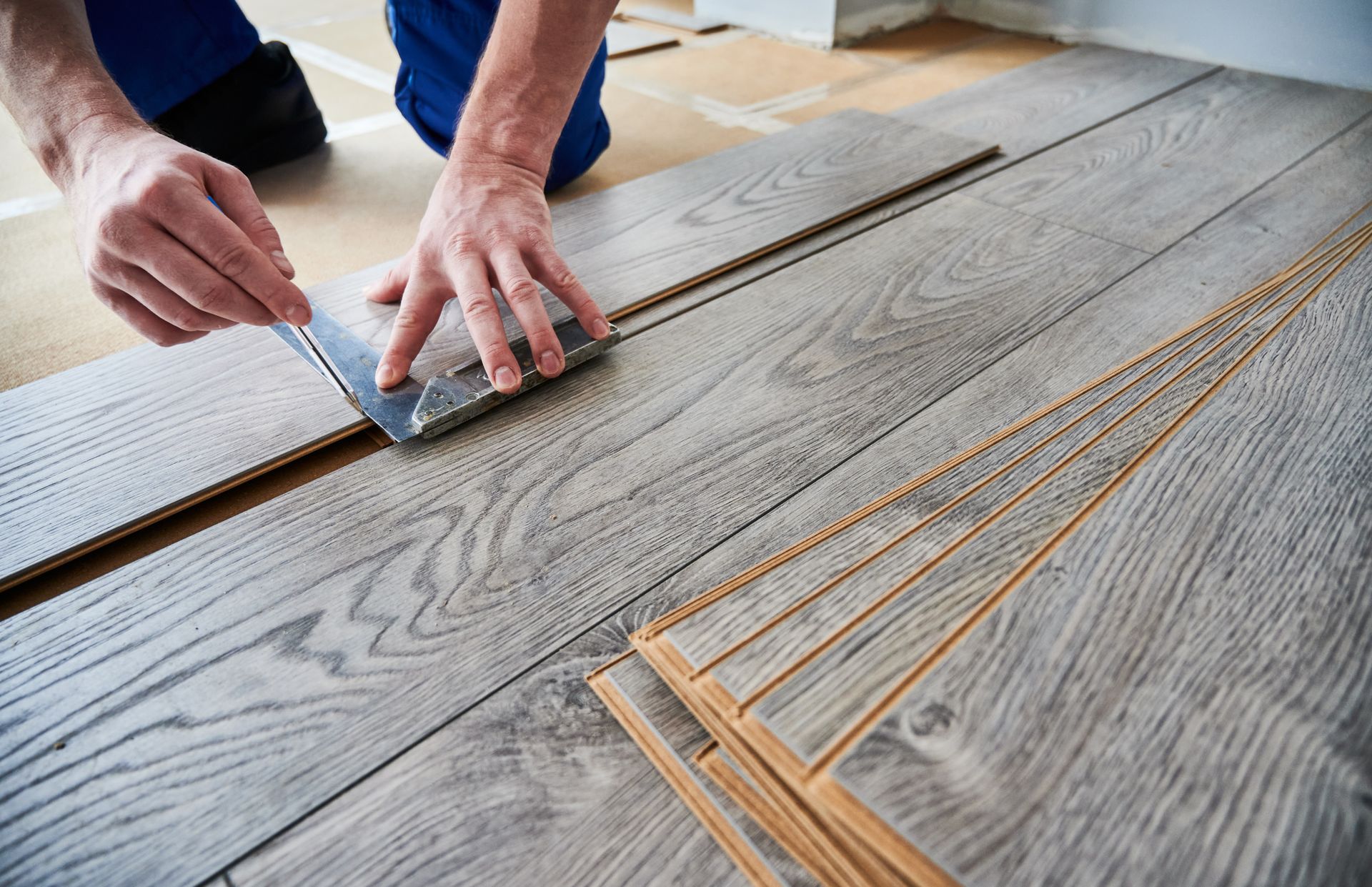 Professional flooring contractor completing flooring installation in Northbrook Illinois, Lake Cook Hardwood and Flooring team working on residential property in Northbrook IL
