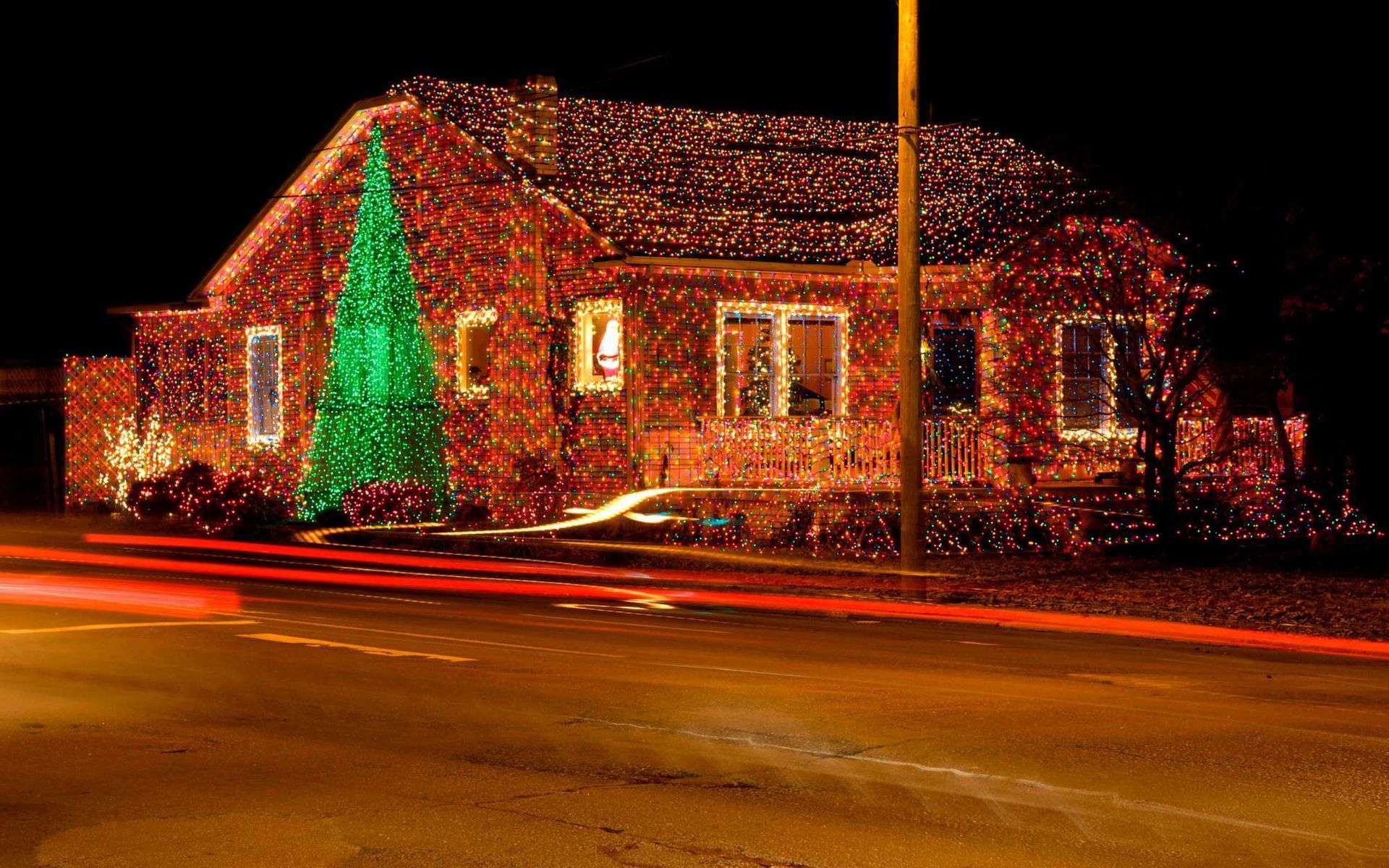 professional Christmas lights installation near me