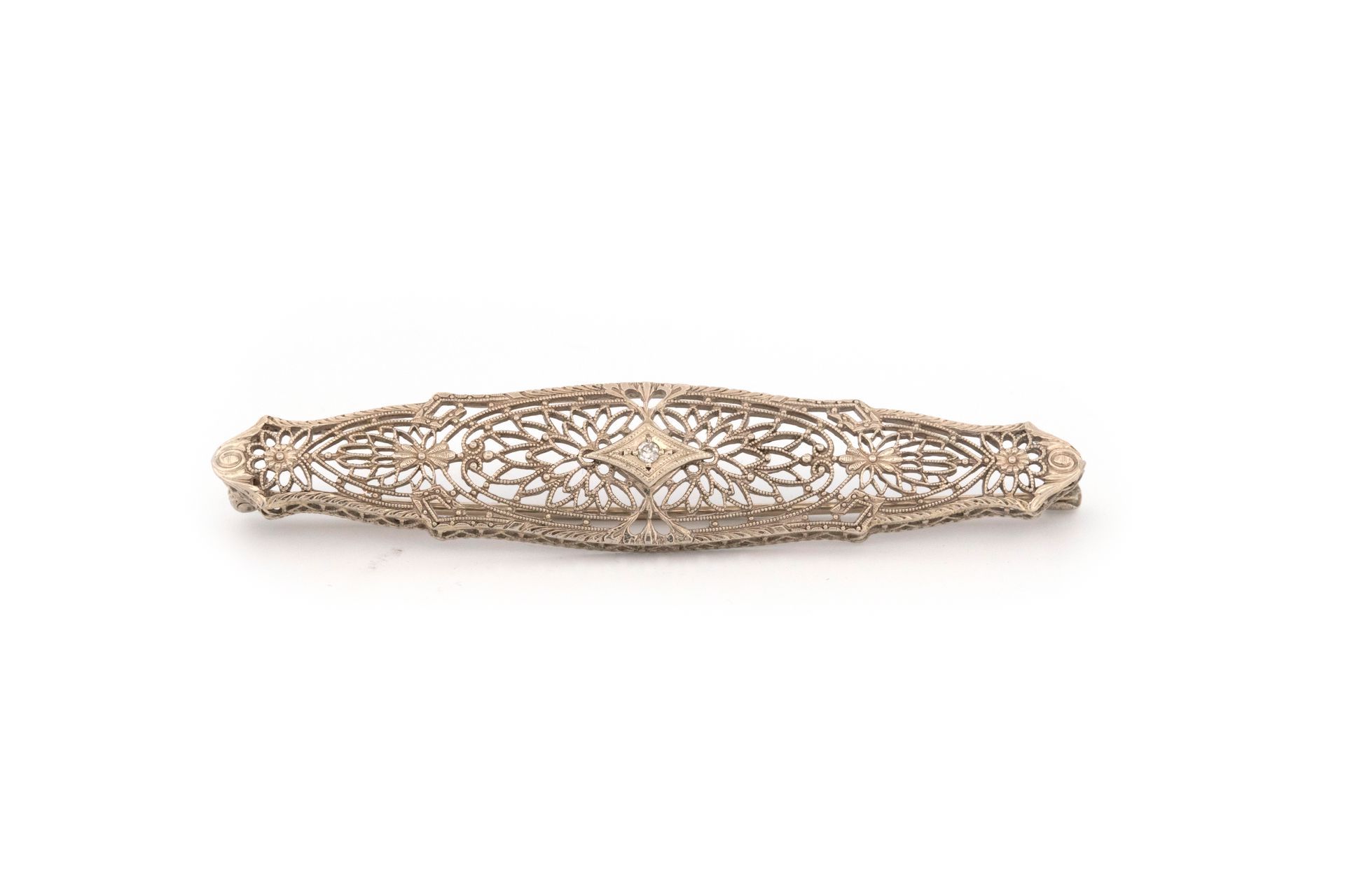 14k White Gold Brooch