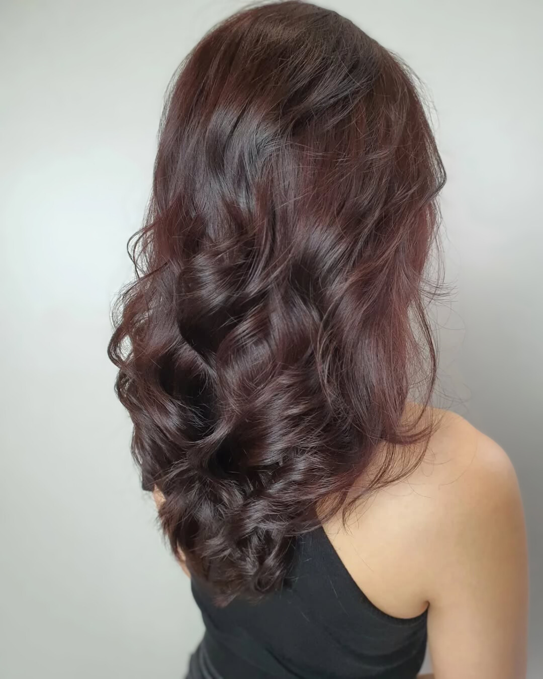 A photo of a Mahogany Brown hair color