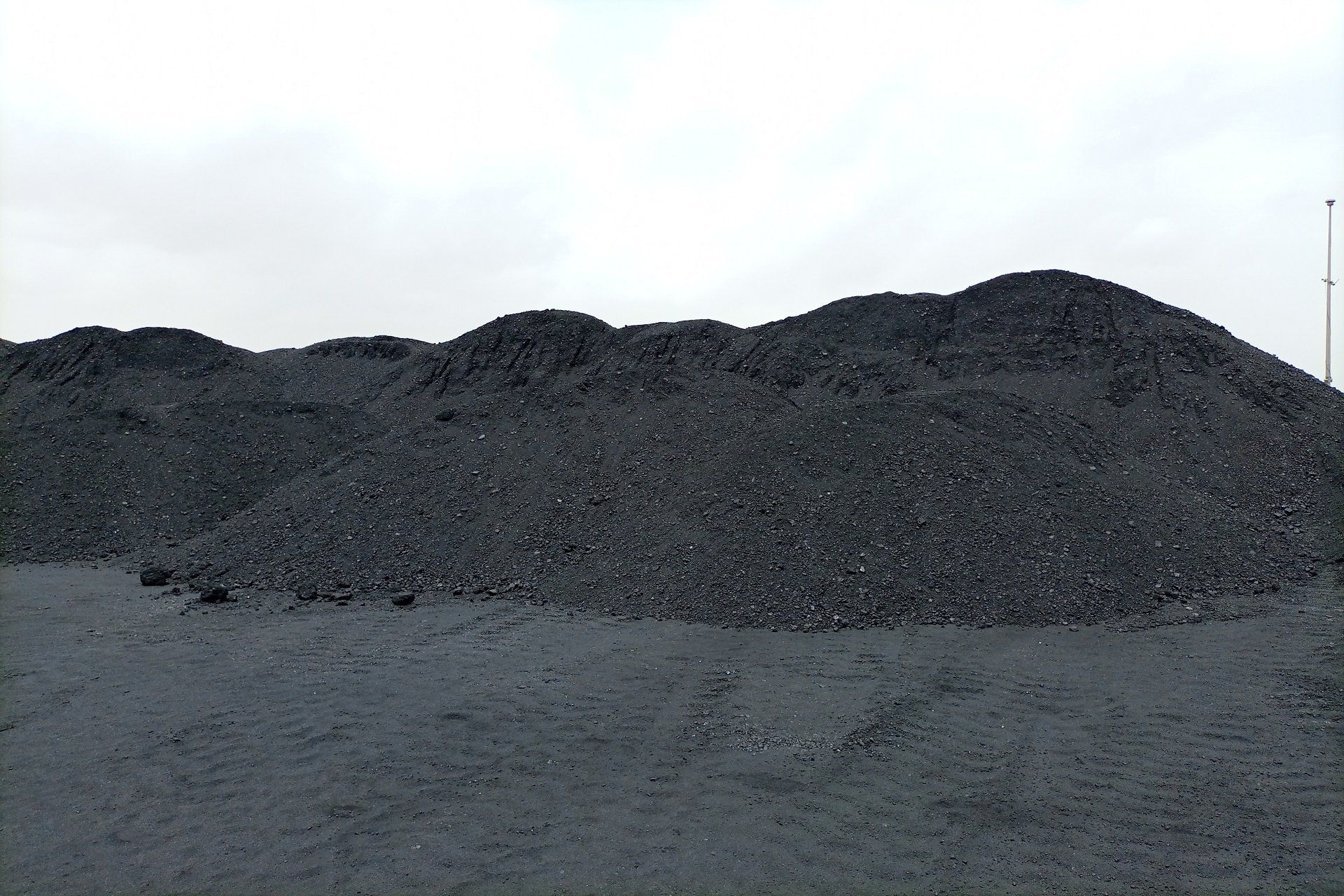 Satisfactory Petroleum Coke vs Coal