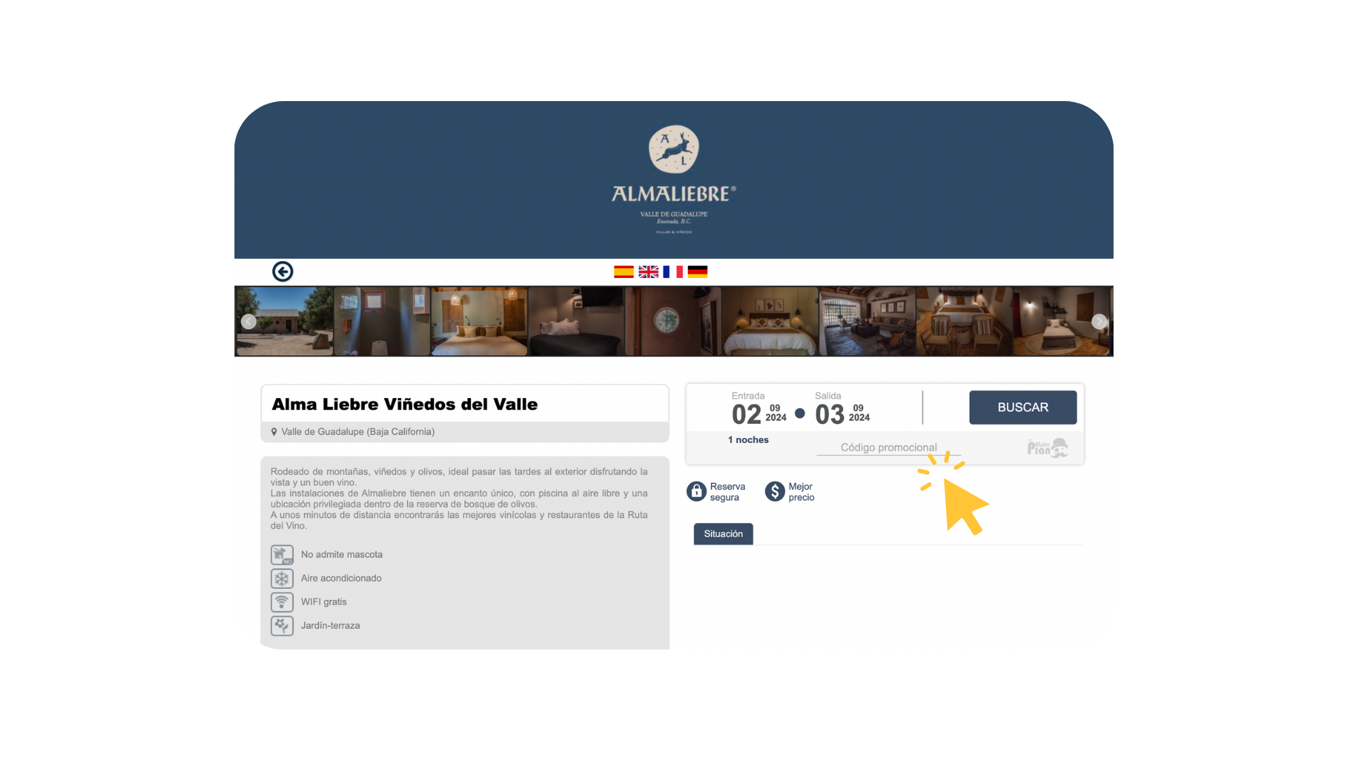 Página de inicio de un sitio web de viajes con encabezado azul, barra de búsqueda y miniaturas de destinos.