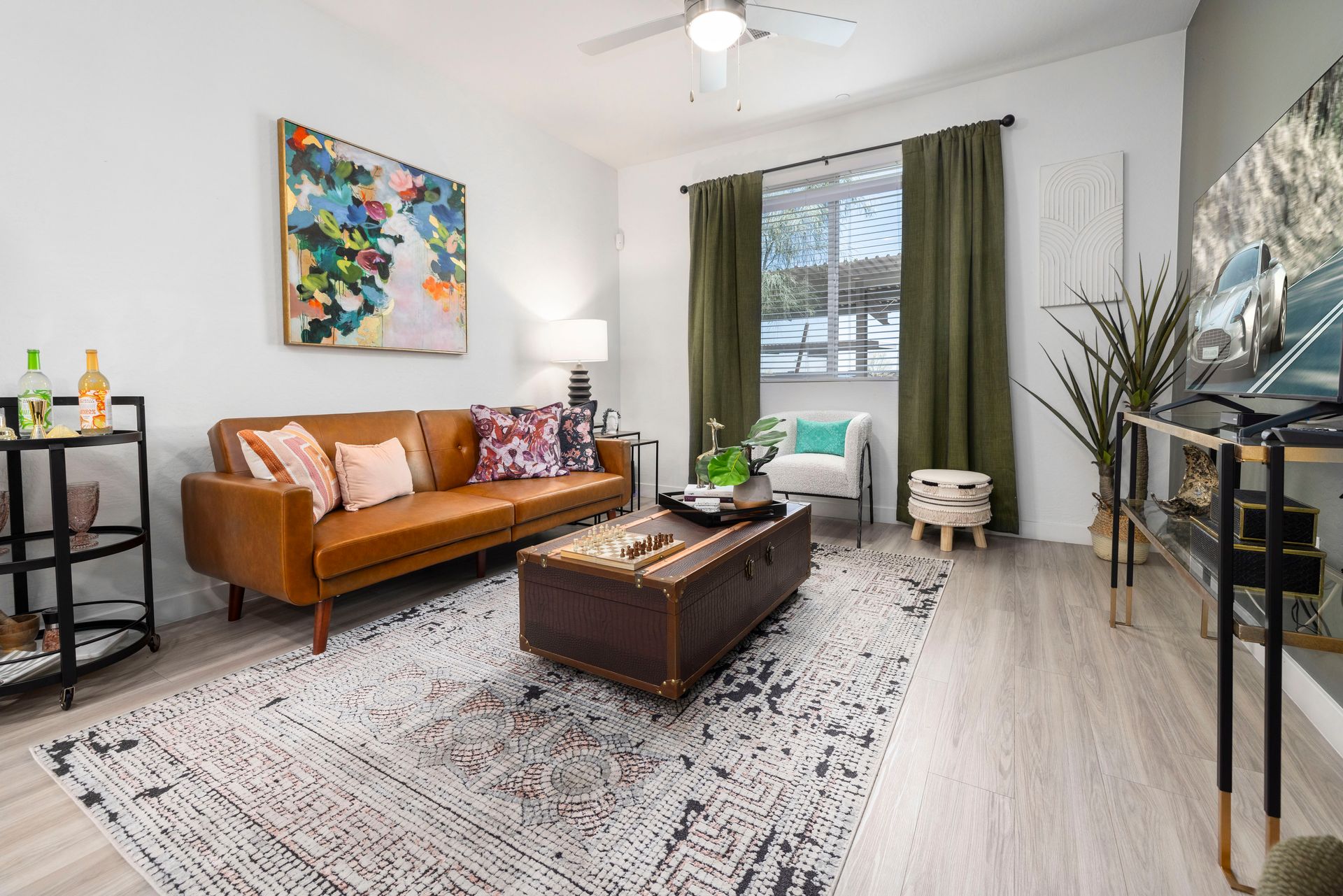 Gallery Apartments Near Tanger Outlets