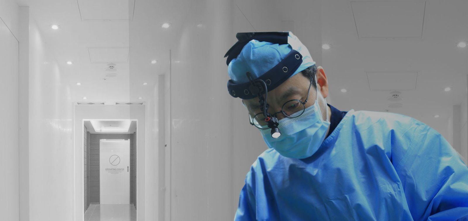 Dr. Kim Yoo Suk performing nasal endoscopy at the Nose & Sinus Clinic, Gangnam, Seoul