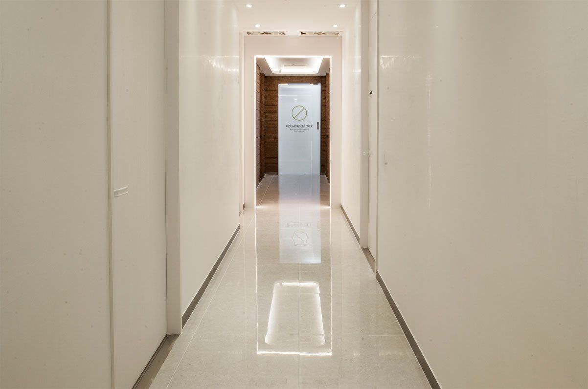 Treatment corridor – Gangnam Yonsei ENT Clinic interior, Gangnam, Seoul
