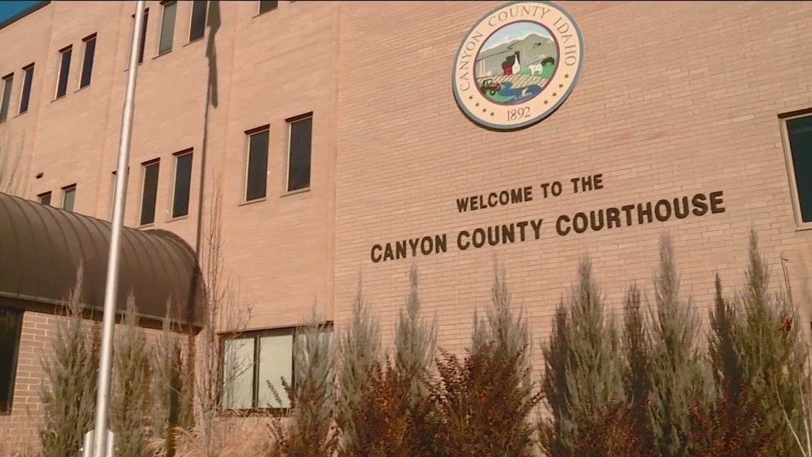 Canyon County Courthouse exterior. Brick building with sign