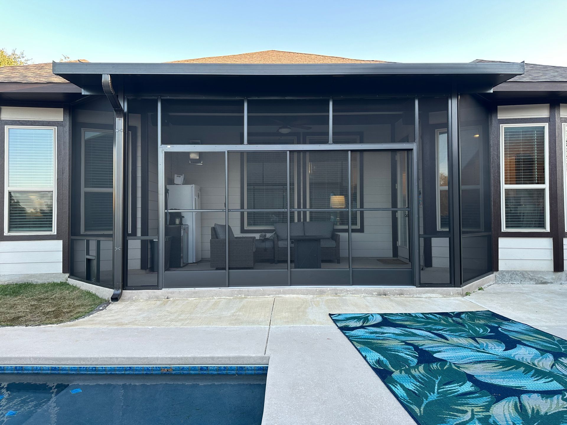 Poolside Screen Room built by Colorado Outdoor Builders in Highlands Ranch, Colorado
