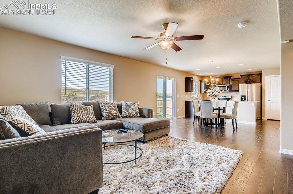 6086 Meadowbank Ln, Colorado Springs