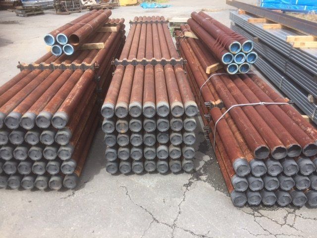 Drill stems Pipes