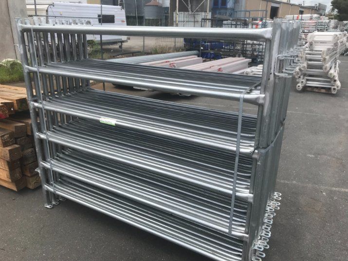 Pipe panels